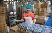 Рабочие -упаковщики на молокозавод в Польшу